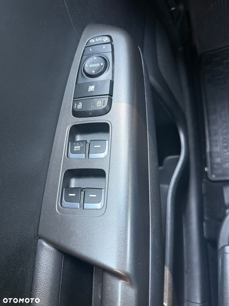Kia Sportage - 16