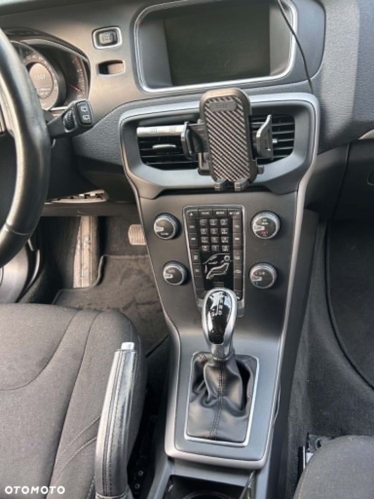 Volvo V40 D2 Kinetic - 6