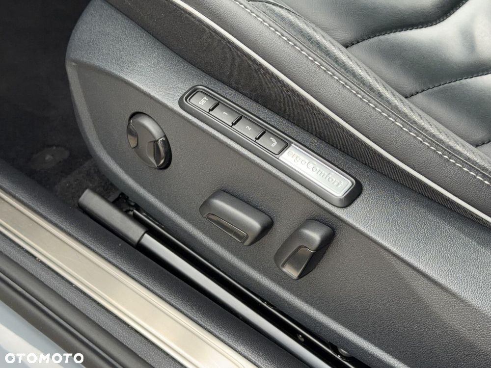 Volkswagen Arteon 2.0 TDI 4Motion R-Line DSG - 22