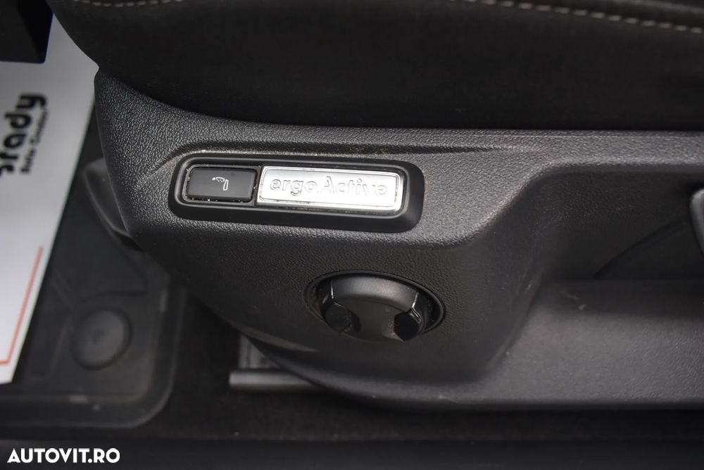 Volkswagen T-Roc 1.5 TSI DSG Style - 12
