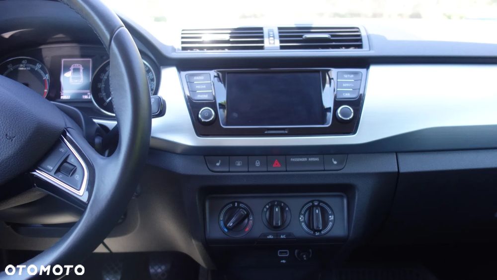 Skoda Fabia 1.0 Ambition - 25