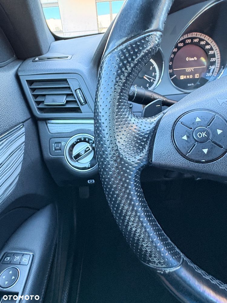 Mercedes-Benz Klasa E 250 CGI BlueEffICIENCY - 8