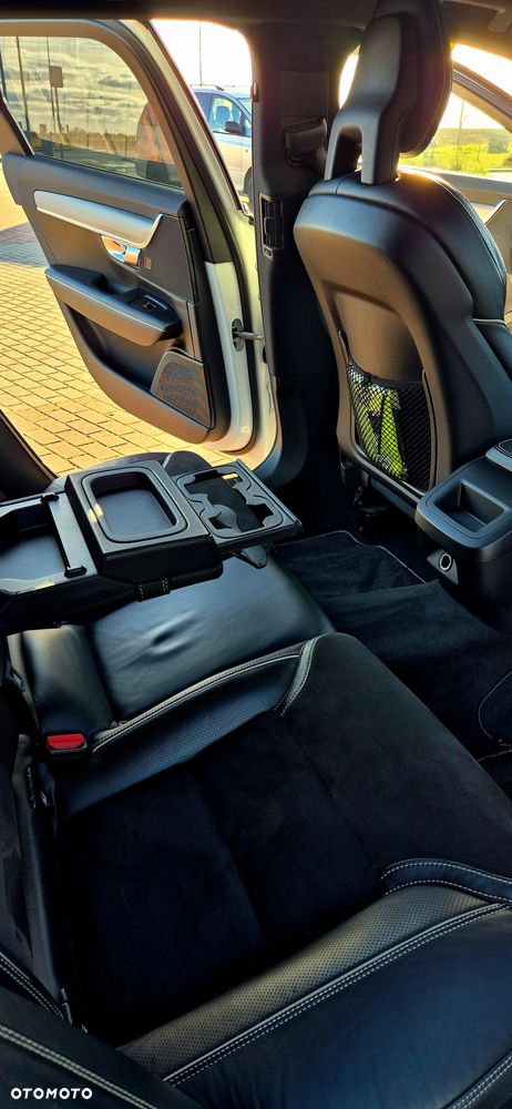 Volvo V90 D4 R-Design - 8