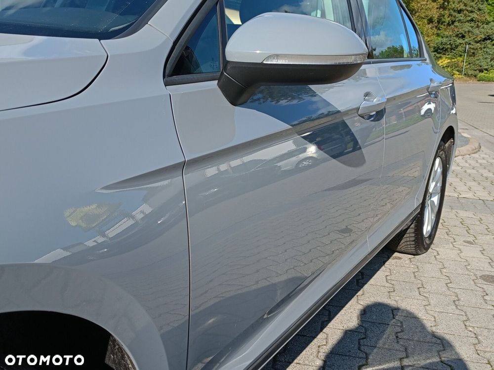 Volkswagen Passat - 7