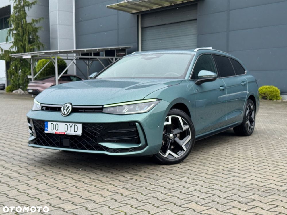 Volkswagen Passat Variant 2.0 TDI SCR DSG R-Line - 1