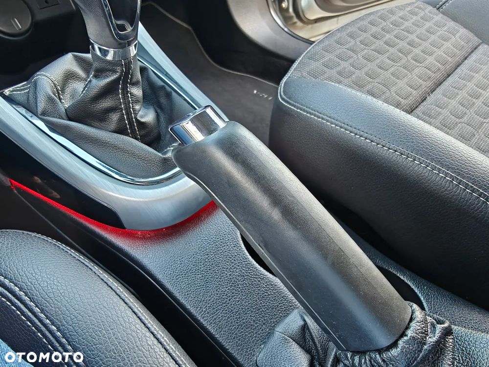 Opel Astra - 16