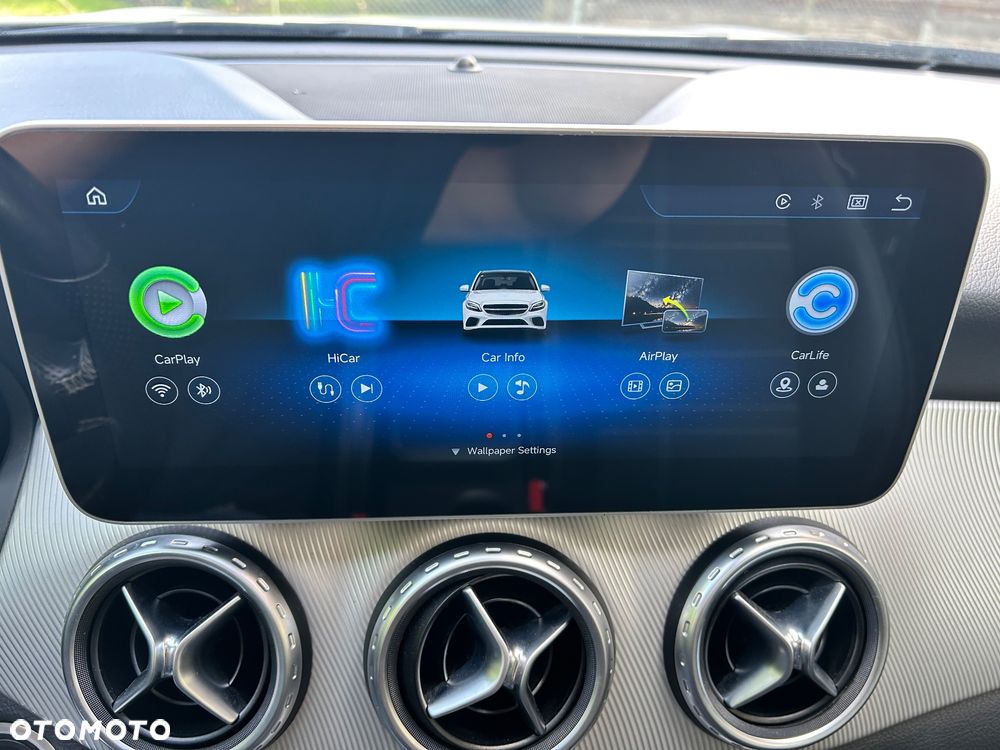 Mercedes-Benz GLA 180 Style - 14