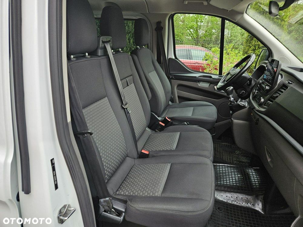 Ford Transit Custom - 13