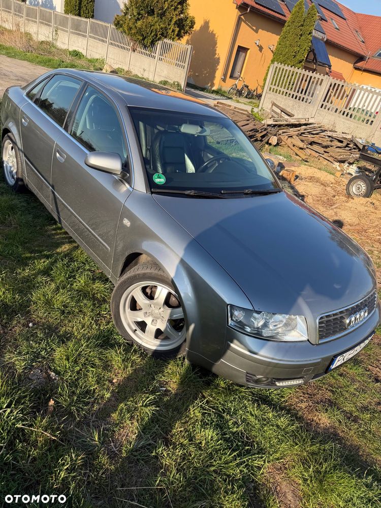 Audi A4 Avant - 8