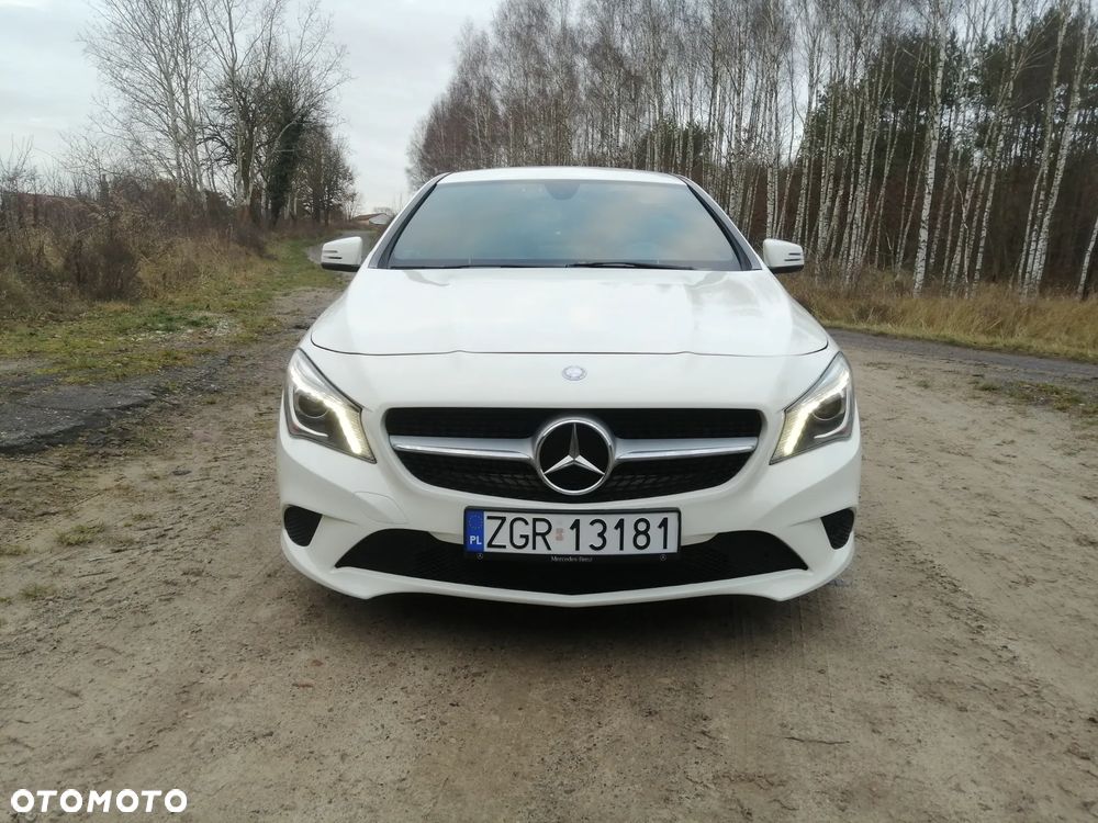 Mercedes-Benz CLA 250 4Matic 7G-DCT - 2