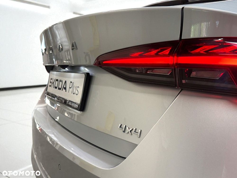 Skoda Octavia 2.0 TSI 4x4 Style DSG - 11