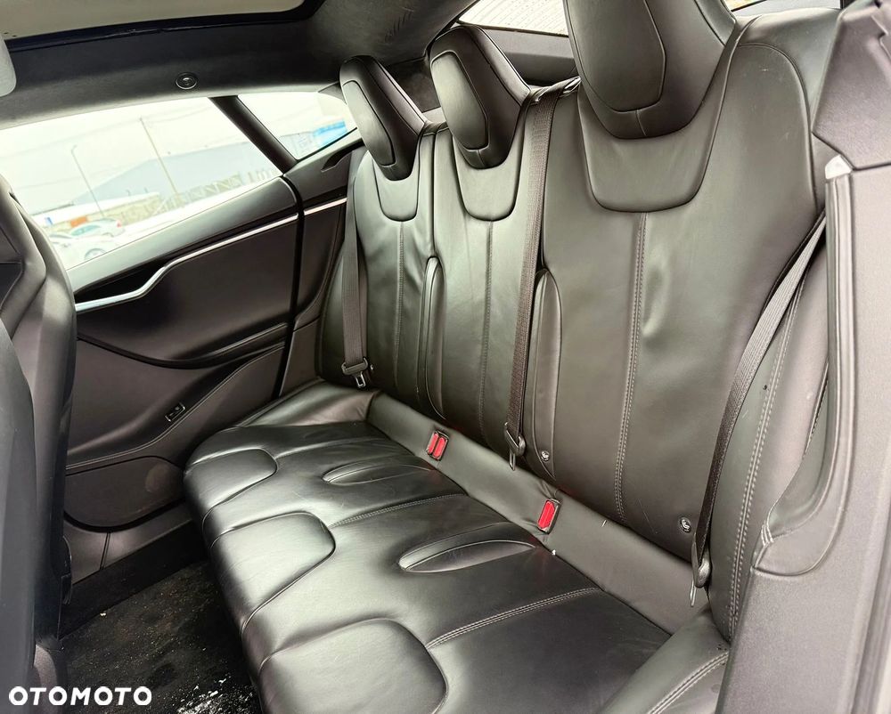 Tesla Model S Long Range Plus - 10