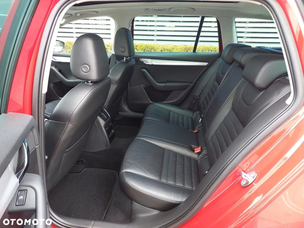 Skoda Octavia 2.0 TDI Elegance - 25