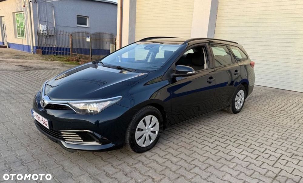 Toyota Auris 1.33 Dual-VVT-i - 2