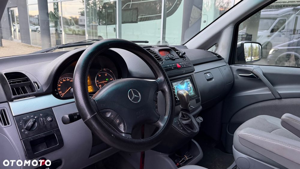 Mercedes-Benz Viano - 30