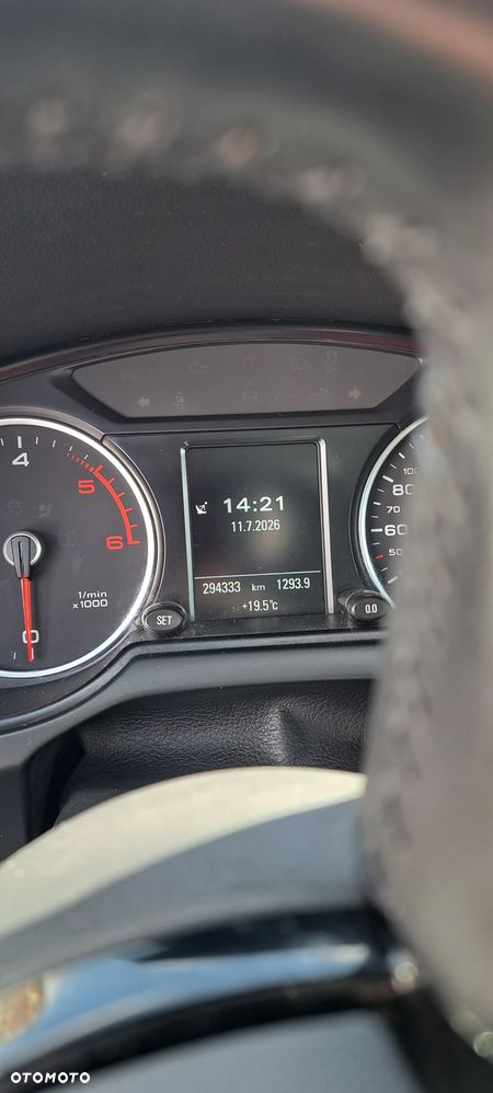 Audi Q5 2.0 TDI S tronic - 9