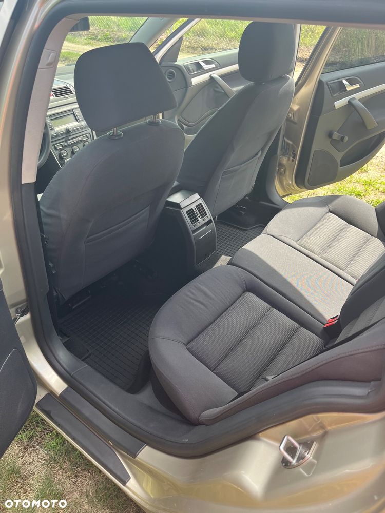 Skoda Octavia 1.6 Classic - 6