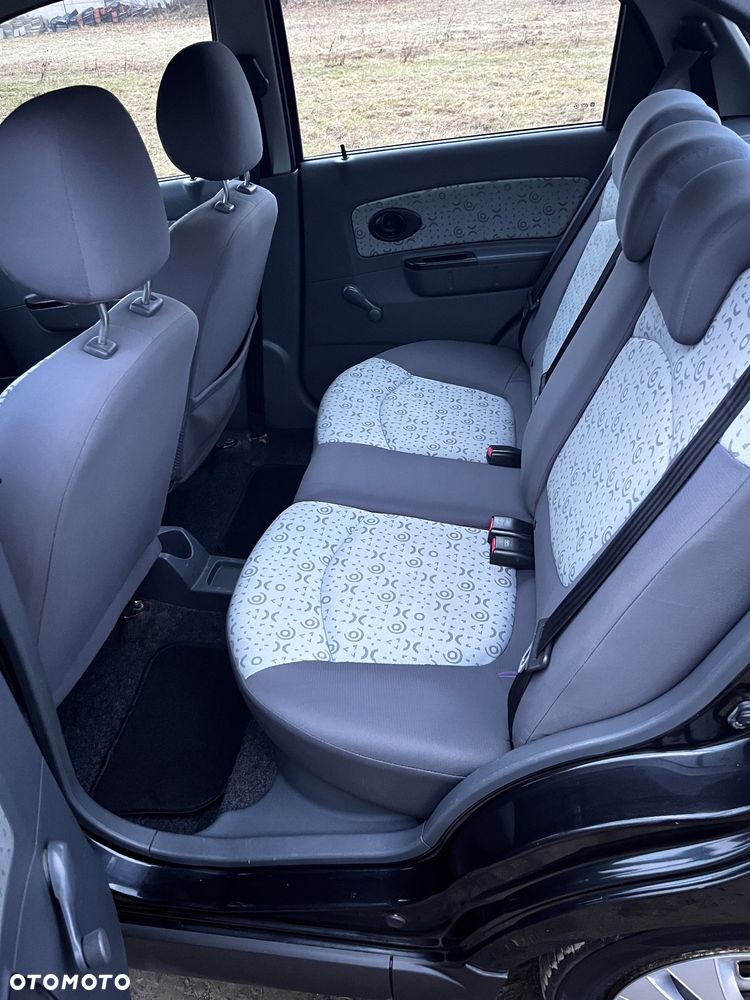 Chevrolet Matiz - 10