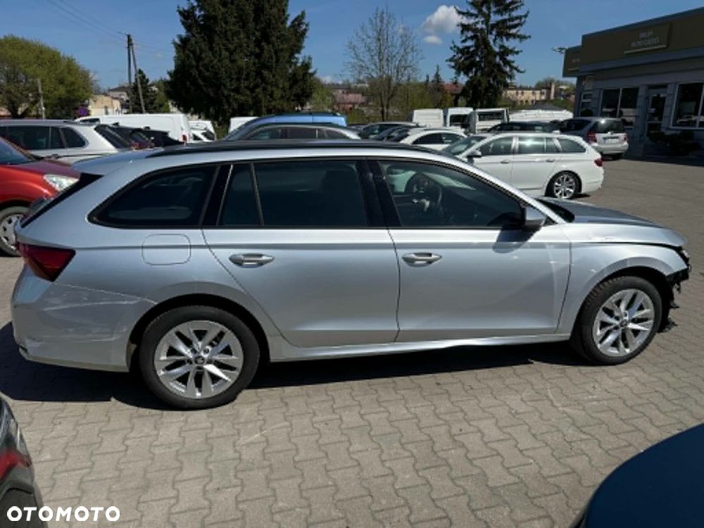 Skoda Octavia 1.5 TSI e-TEC DSG Selection - 4