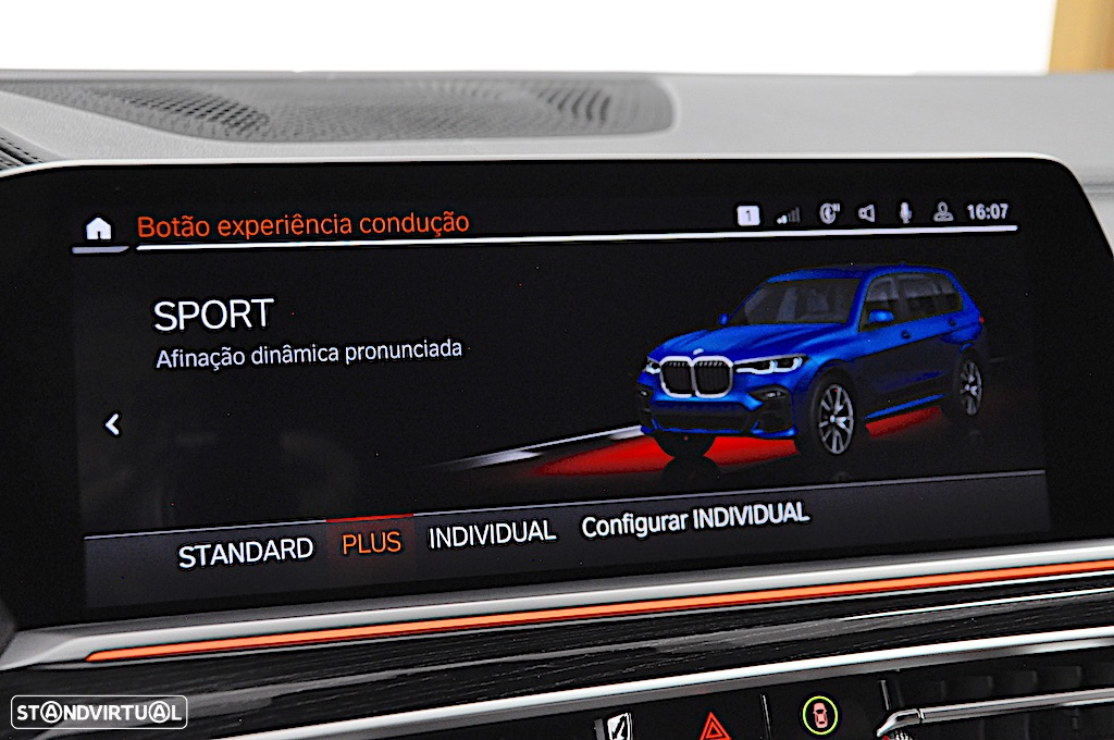 BMW X7 M50d - 9