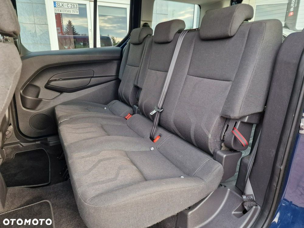 Ford Transit Connect - 23