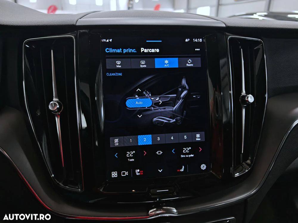 Volvo XC 60 B4 D AWD Core - 15