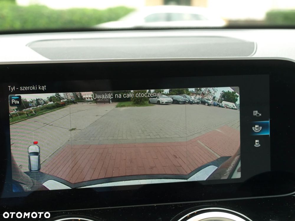 Mercedes-Benz GLB 200 Progressive 7G-DCT - 23