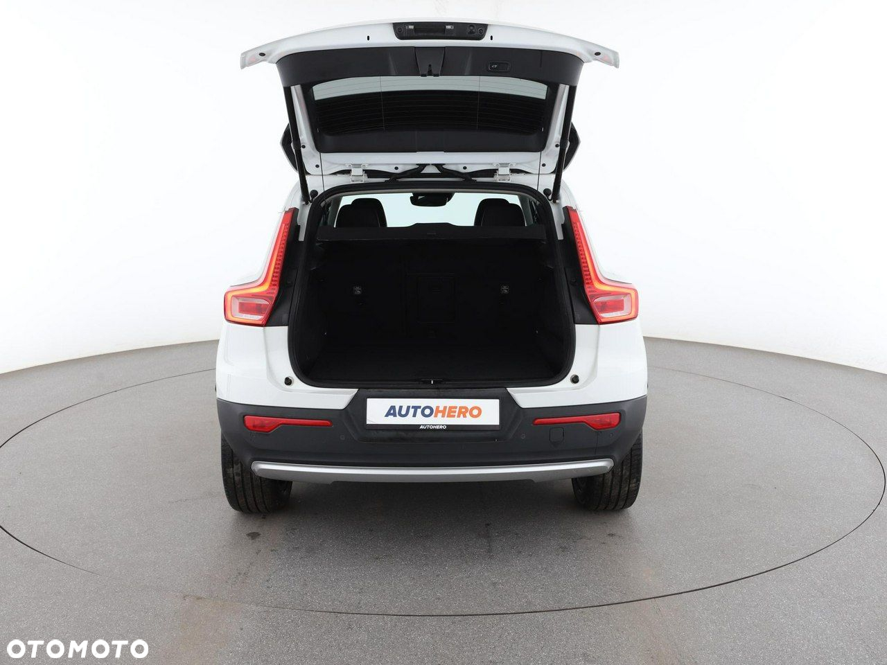 Volvo XC 40 D3 AWD Momentum - 19