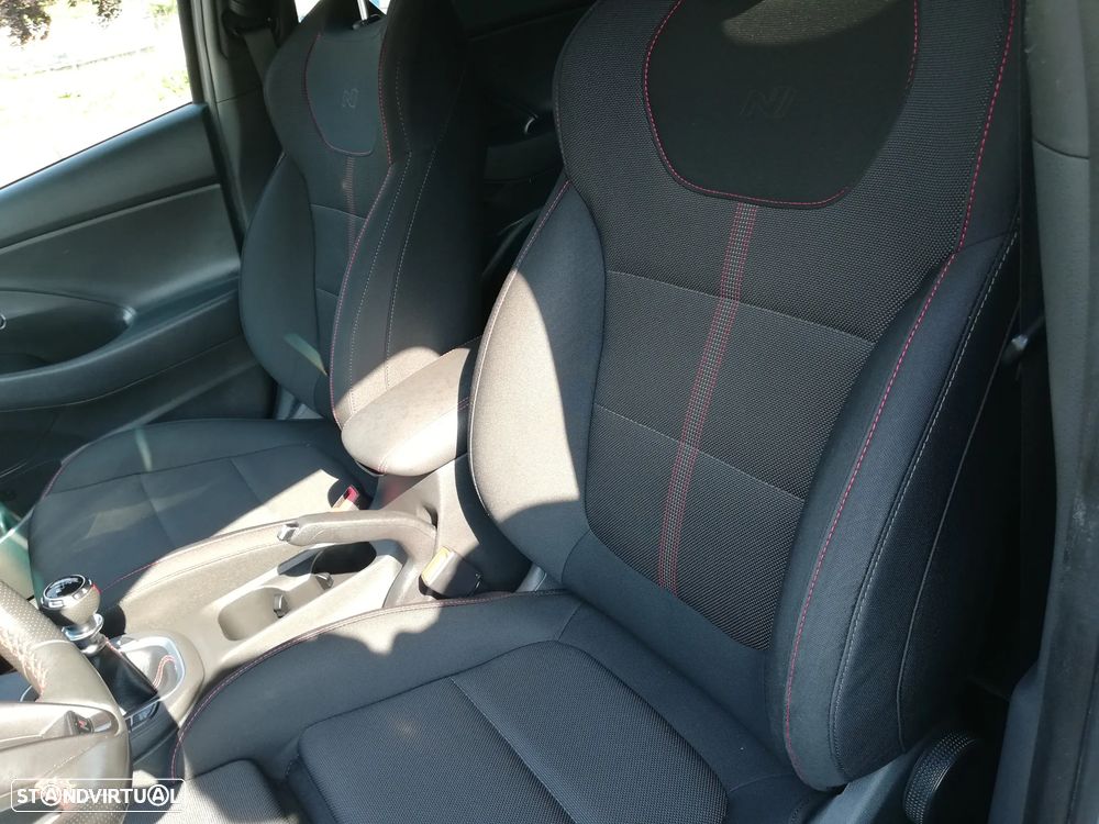 Hyundai i30 SW 1.6 CRDi N-Line - 27