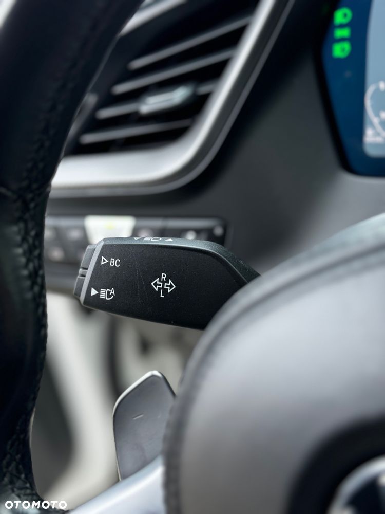 BMW Seria 2 220d M Sport sport - 32