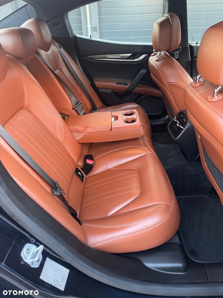 Maserati Ghibli GranLusso - 28