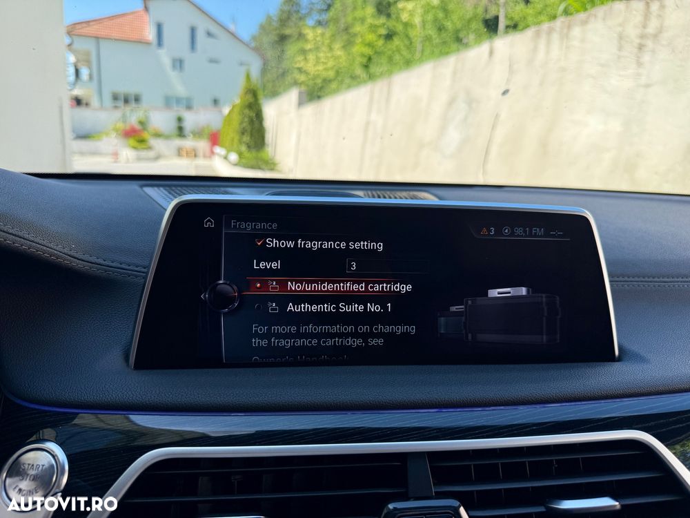 BMW Seria 7 740Ld xDrive - 38