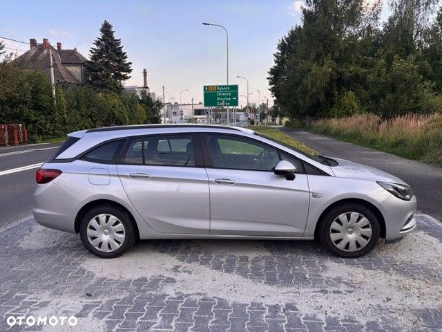 Opel Astra 1.6 CDTI Enjoy - 2