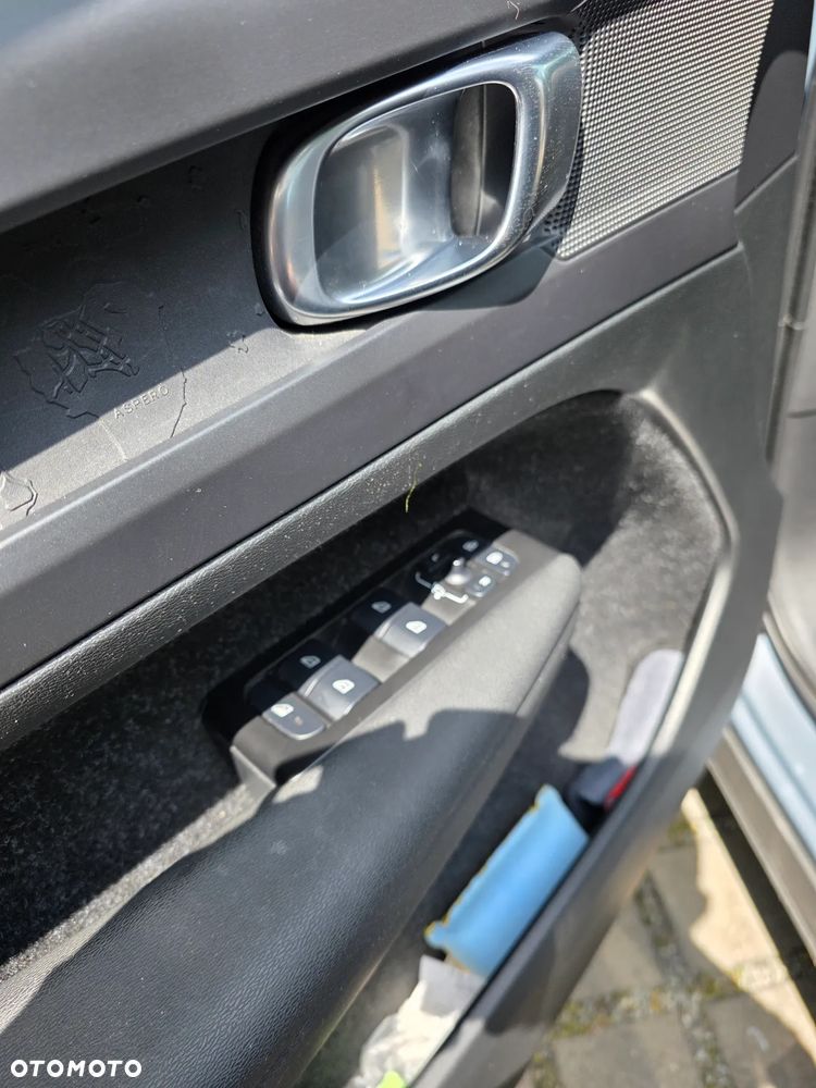 Volvo XC 40 T3 Momentum Core - 15