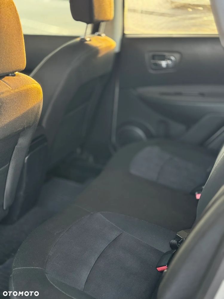 Nissan Qashqai - 11