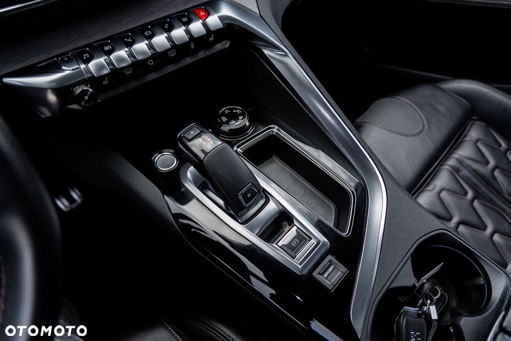 Peugeot 3008 BlueHDi 180 Stop & Start EAT6 GT - 27