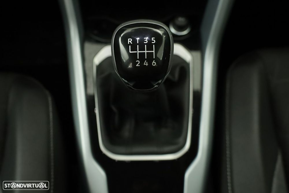 VW T-Roc 1.0 TSI - 13
