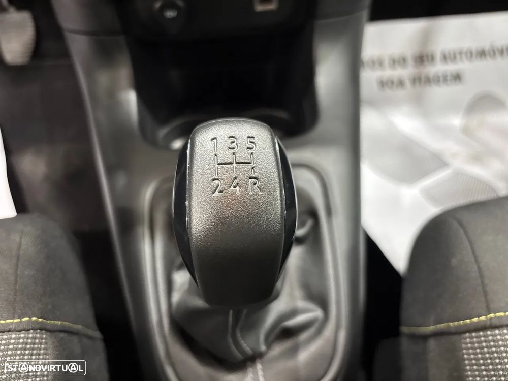Citroën C3 1.2 PureTech Plus - 20