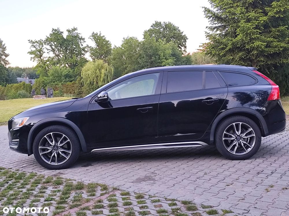 Volvo V60 Cross Country T5 AWD Momentum - 12