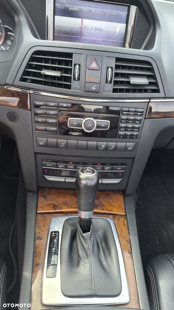Mercedes-Benz Klasa E 350 Cabrio 7G-TRONIC - 29