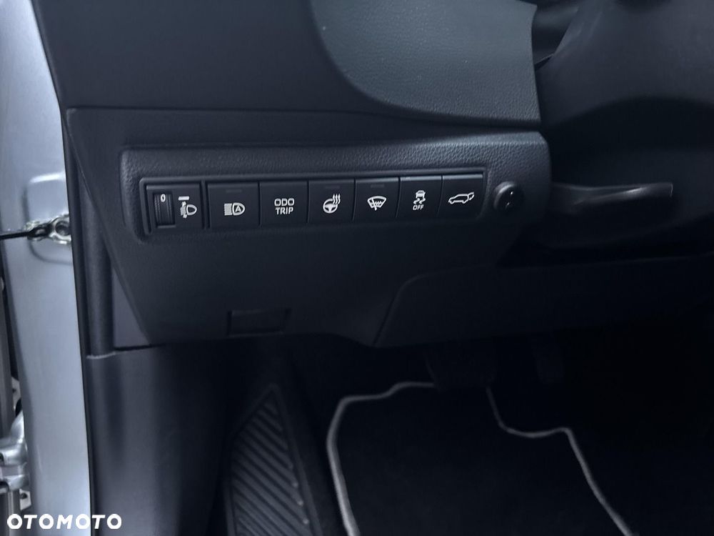 Toyota Corolla 2.0 Hybrid Style - 19