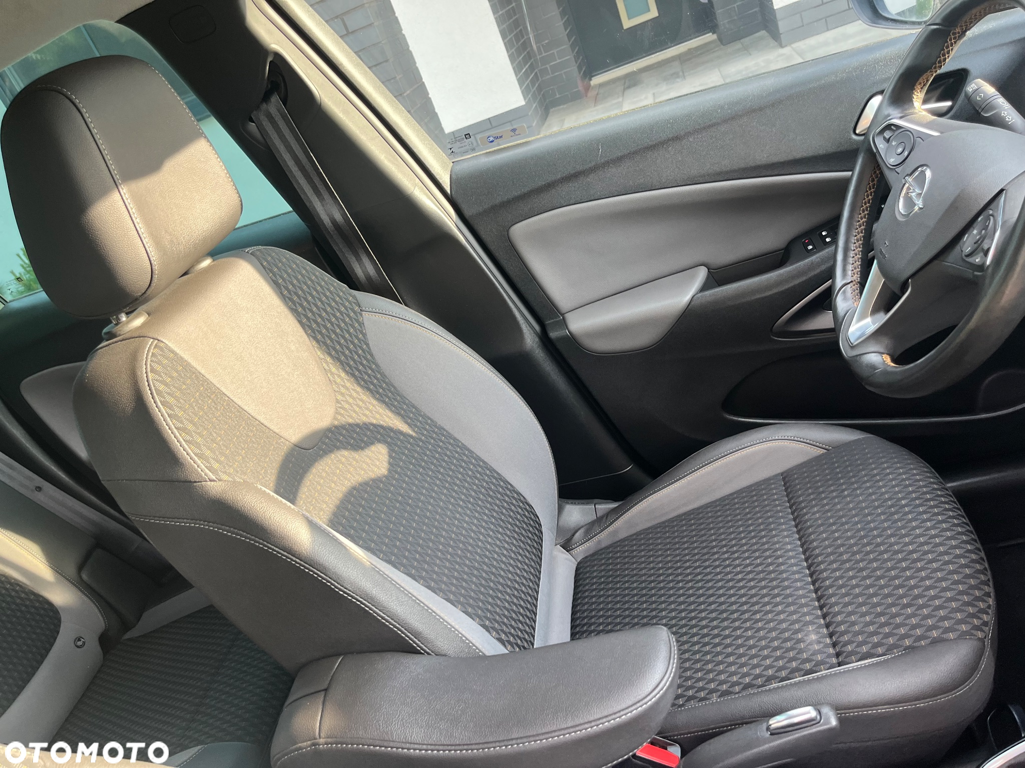 Opel Crossland X - 16