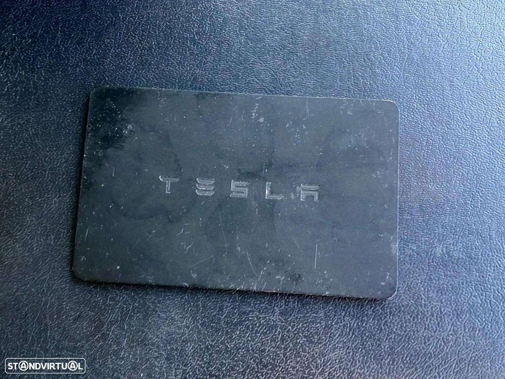 Tesla Model 3 - 16