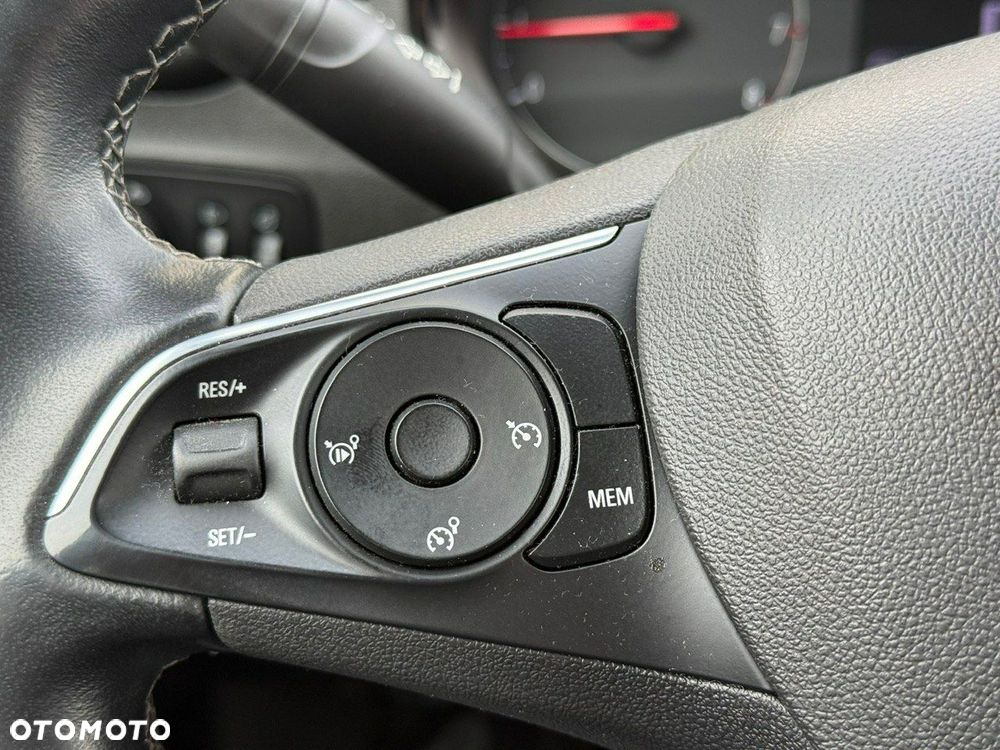 Opel Crossland X - 22