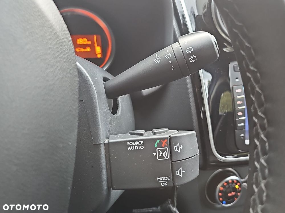 Dacia Logan 0.9 TCe Techroad S&S - 18