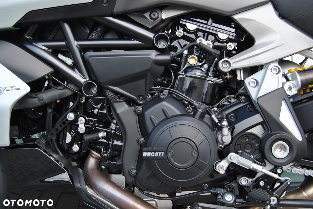 Ducati Diavel - 35