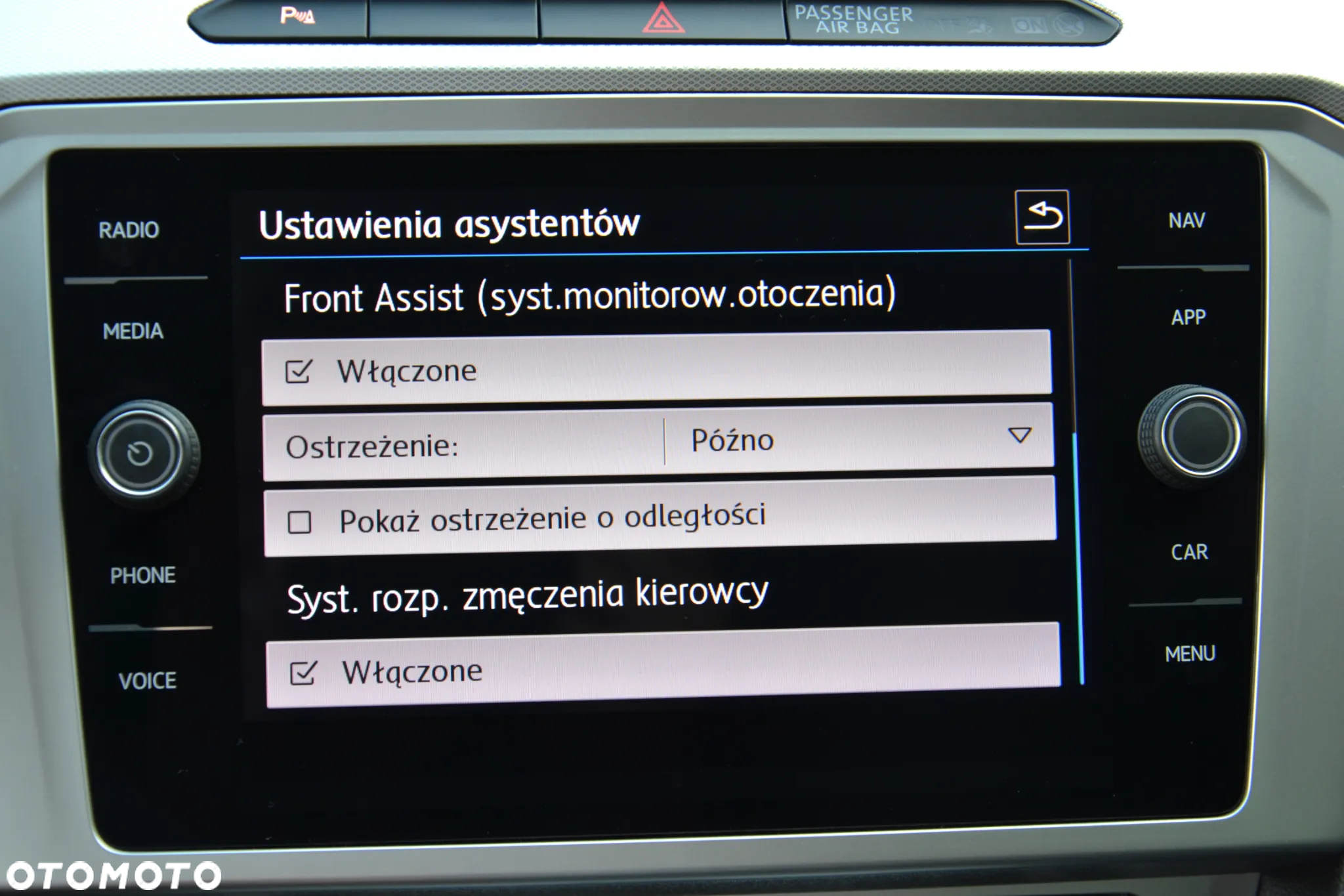 Volkswagen Passat Variant 2.0 TDI DSG (BlueMotion Technology) Comfortline - 29