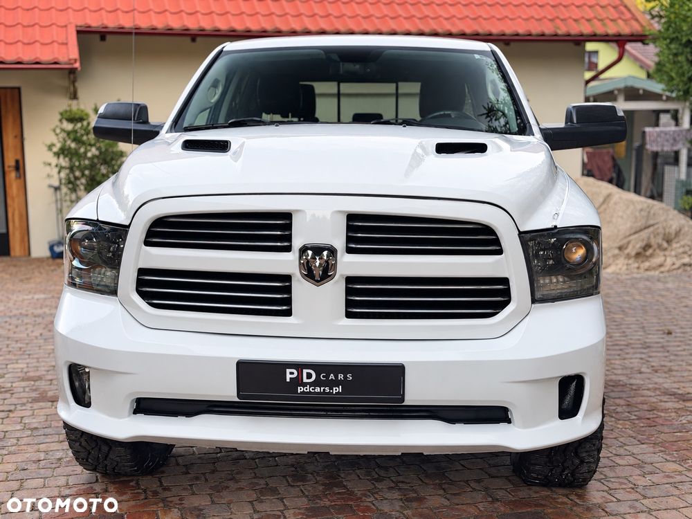 Dodge RAM 5.7 4x4 - 8