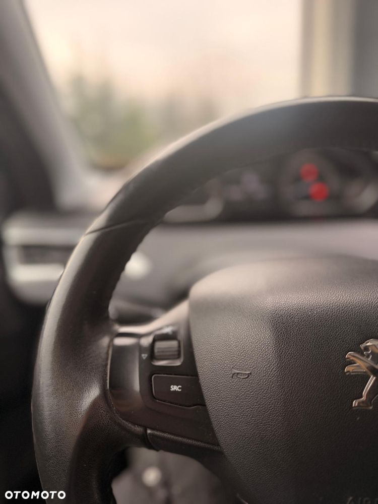 Peugeot 2008 1.2 Pure Tech Access - 36
