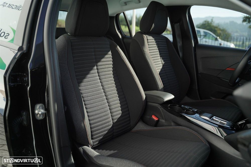 Peugeot e-208 50 kWh Active Pack - 32